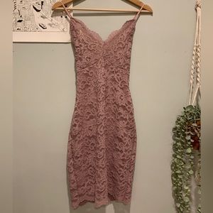 Mauve lace bodycon dress